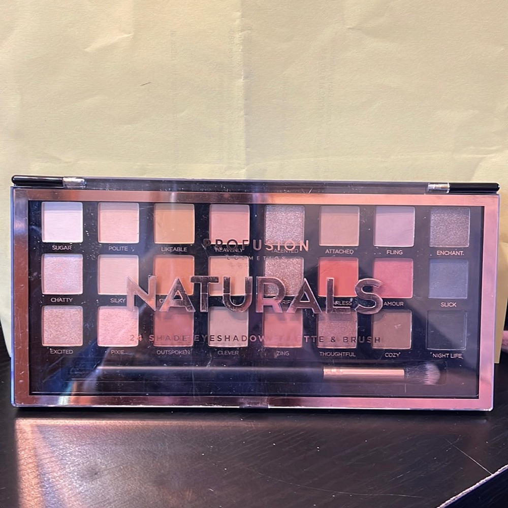 COPY - Profusion Naturals 24 Eyeshadow Palette